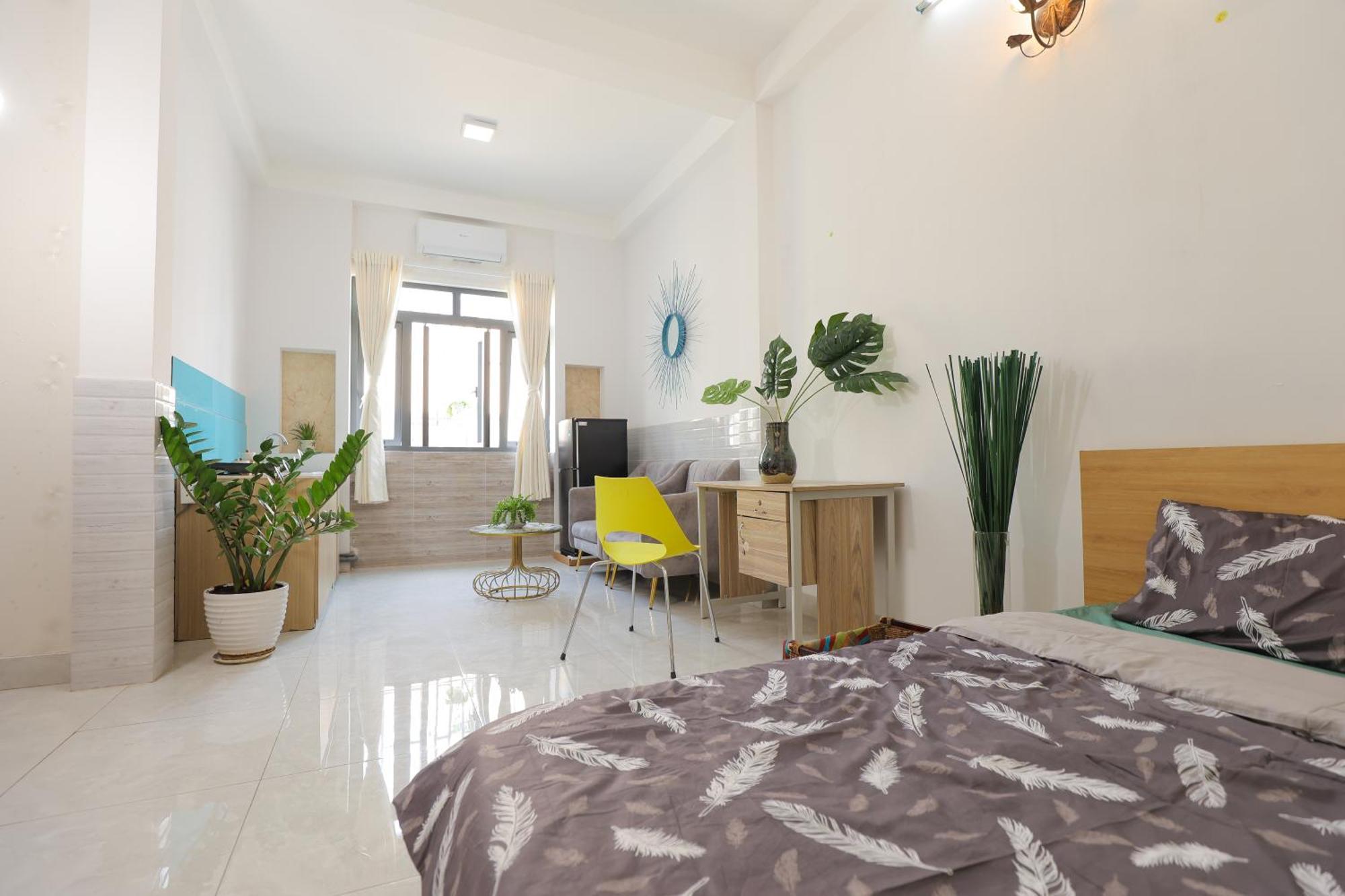 Cozy In Phu Nhuan District Near District 1 Apartment *