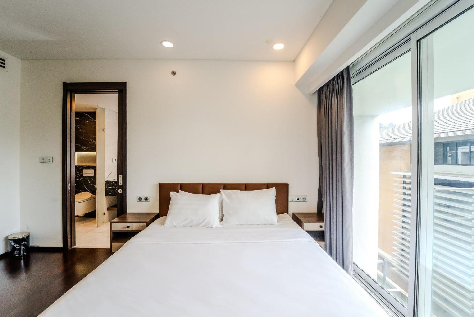 Serenity Saigon Sky - Free One Way Airport Shuttle Biệt thự