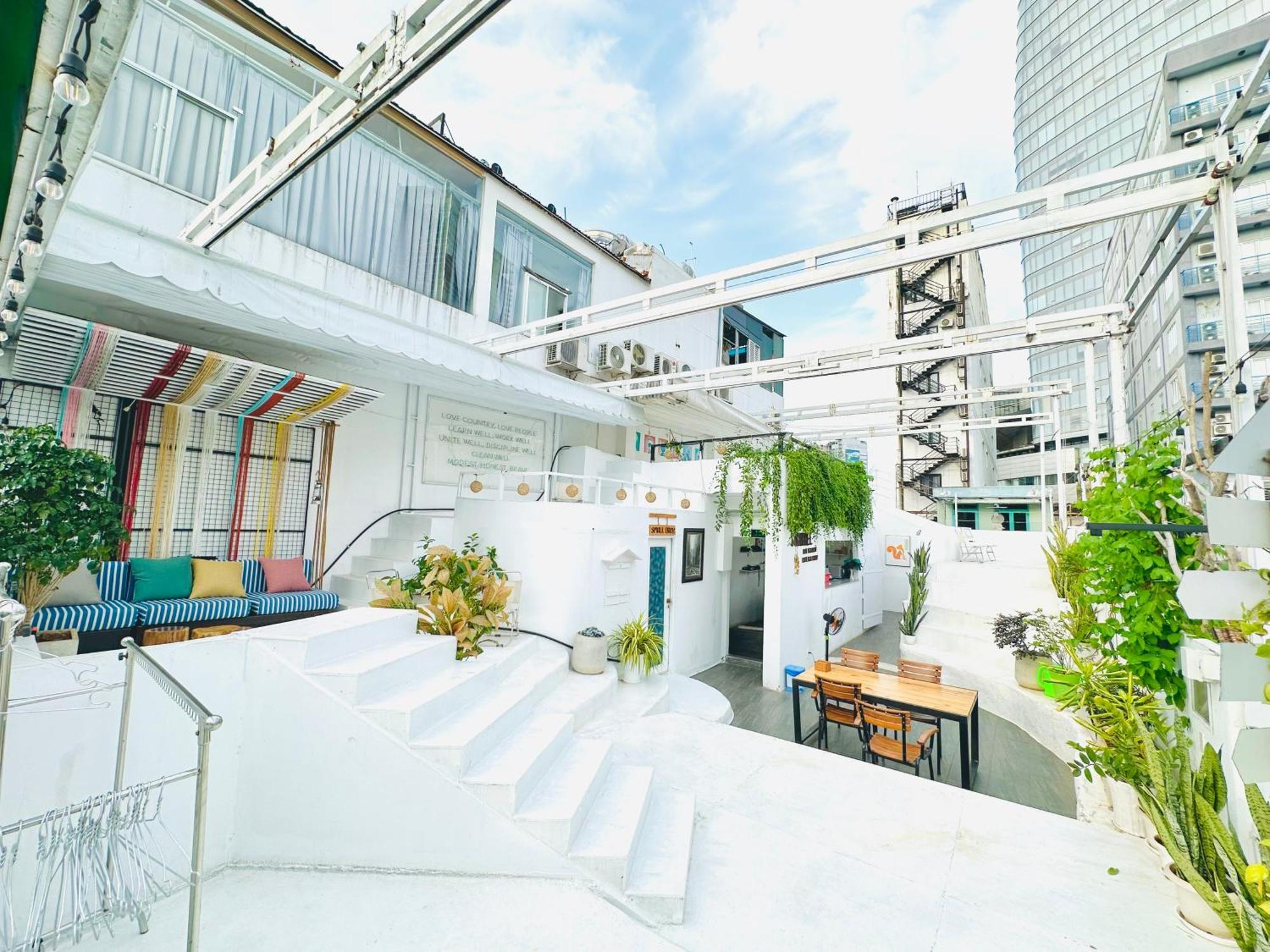 Penthouse Sieu Chill Ngay Pho Di Bo Nguyen Hue *