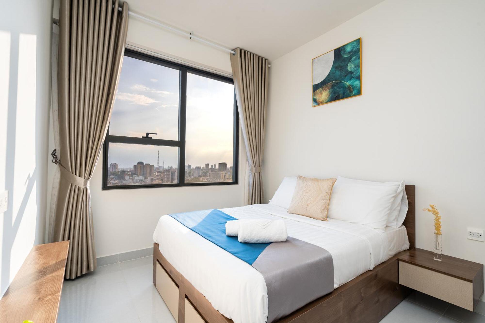 Aparthotel Otis Soho Saigon Balcony 4*
