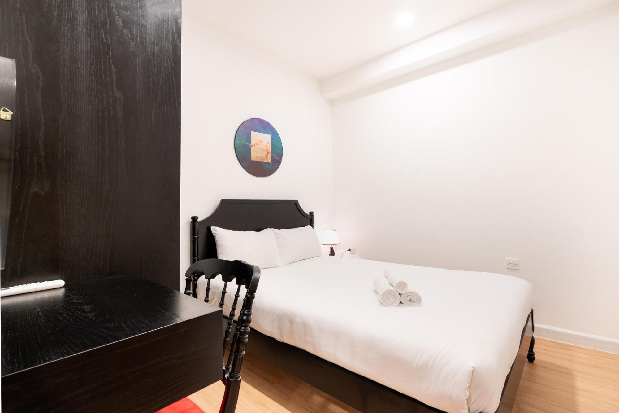 Otis Soho Saigon Balcony Aparthotel