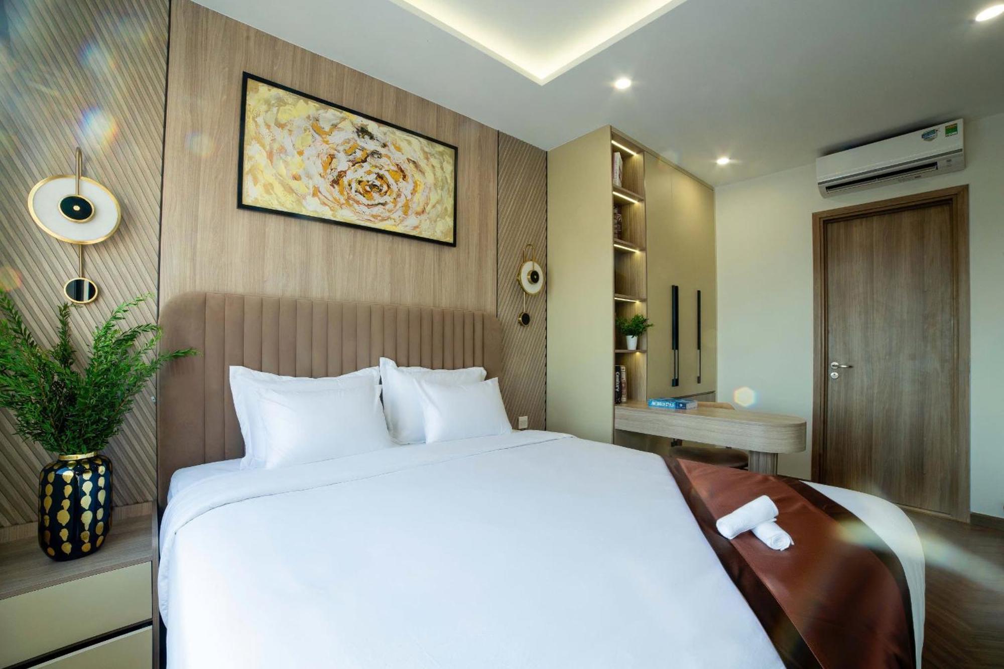 Otis Soho Saigon Balcony Aparthotel 4*