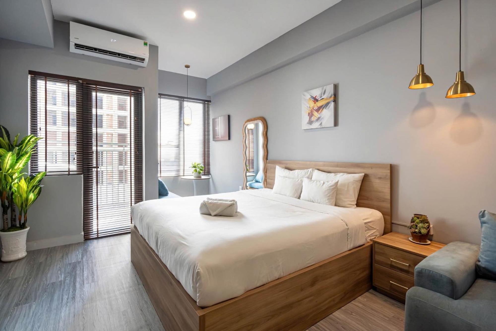 Otis Soho Saigon Balcony