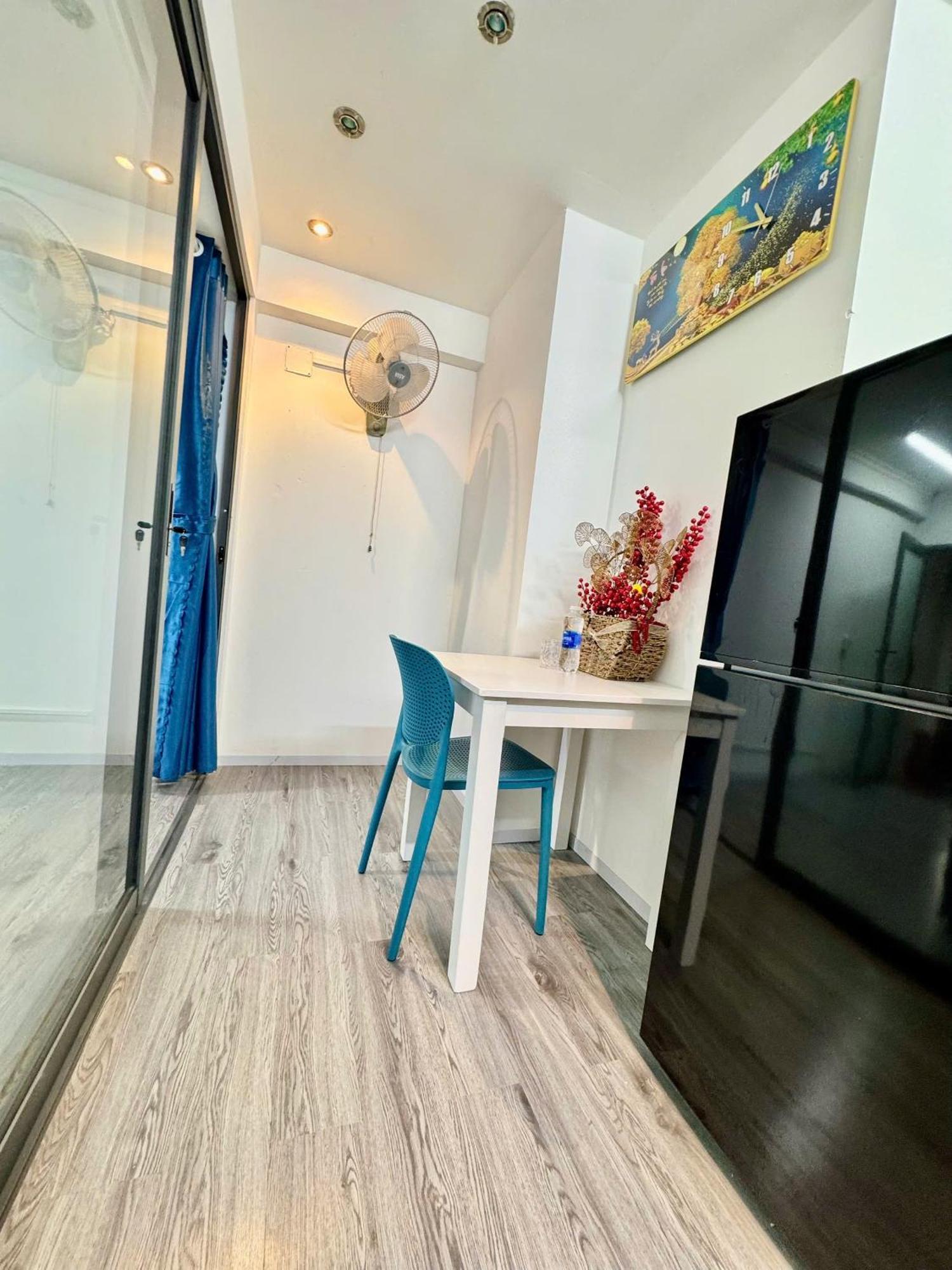 57 Hoa Lan Apartment *