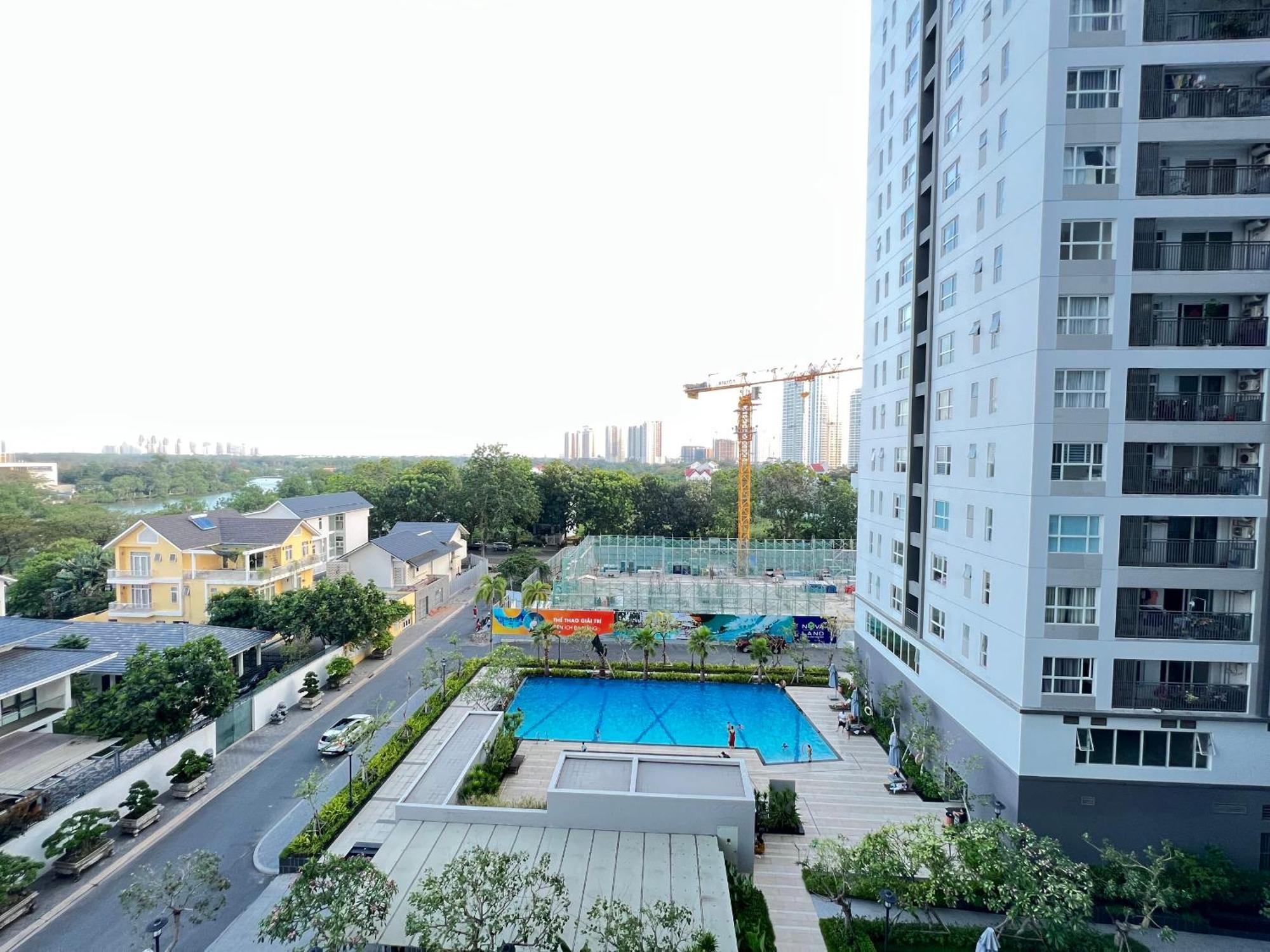 Apartment Sunrise Riverside In District 7 *