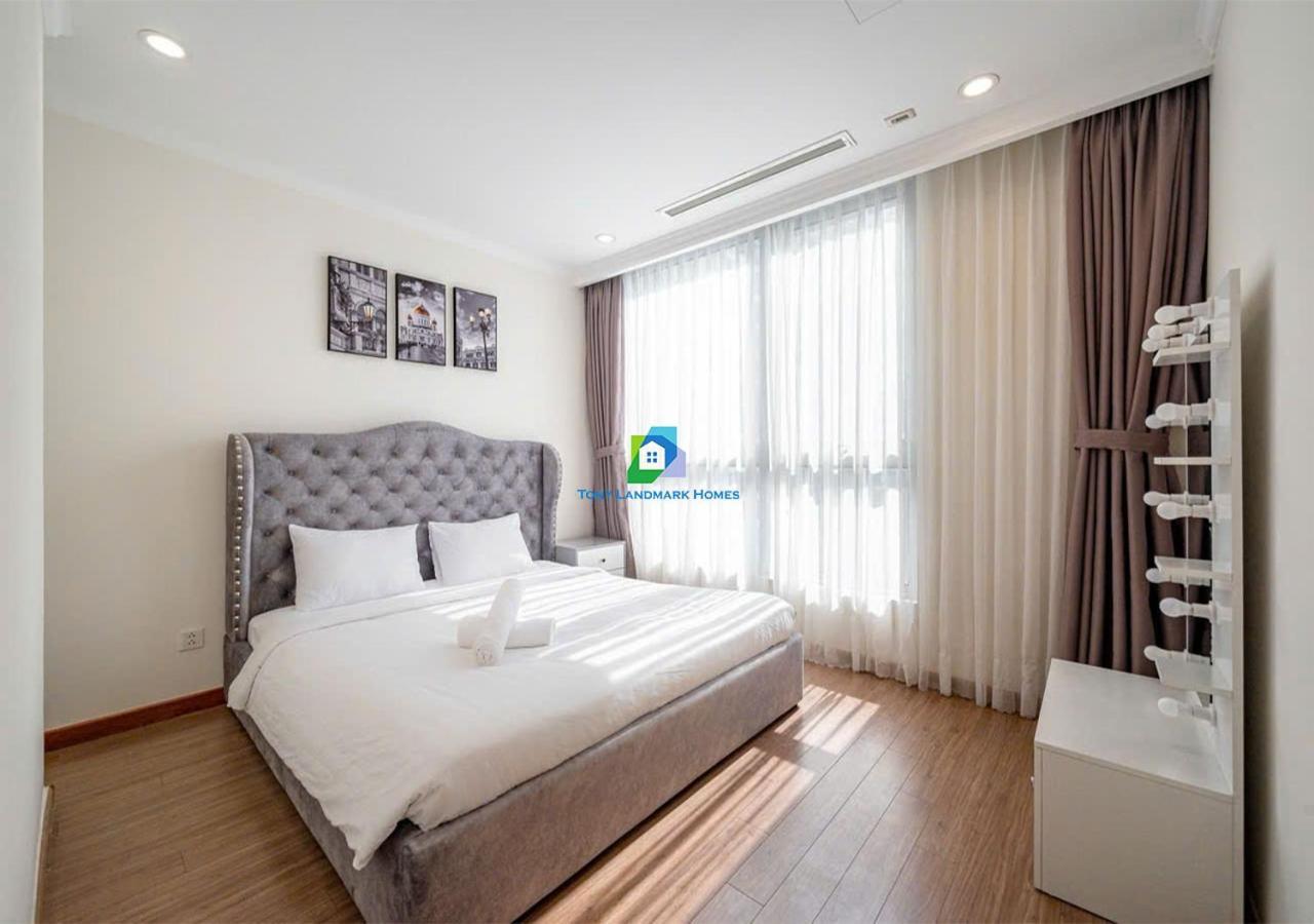 Vinhomes Luxury Haven Apartment
