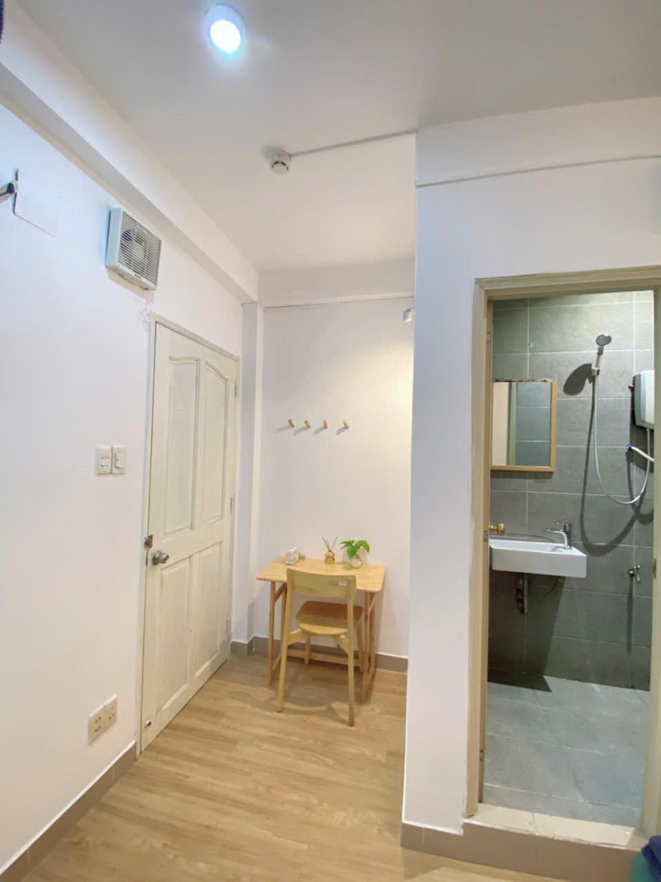 Meow & Cafe 2 Hotel