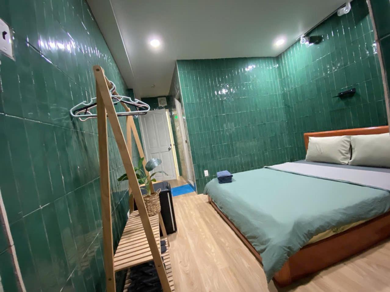 Hotel Meow & Cafe 2 *