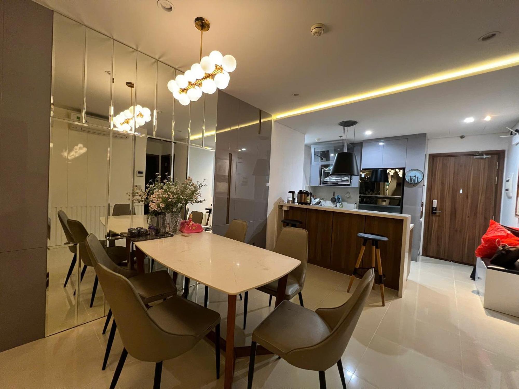 Ha Do Centrosa Building , Ba Thang Street, Distrist 10 Apartment *