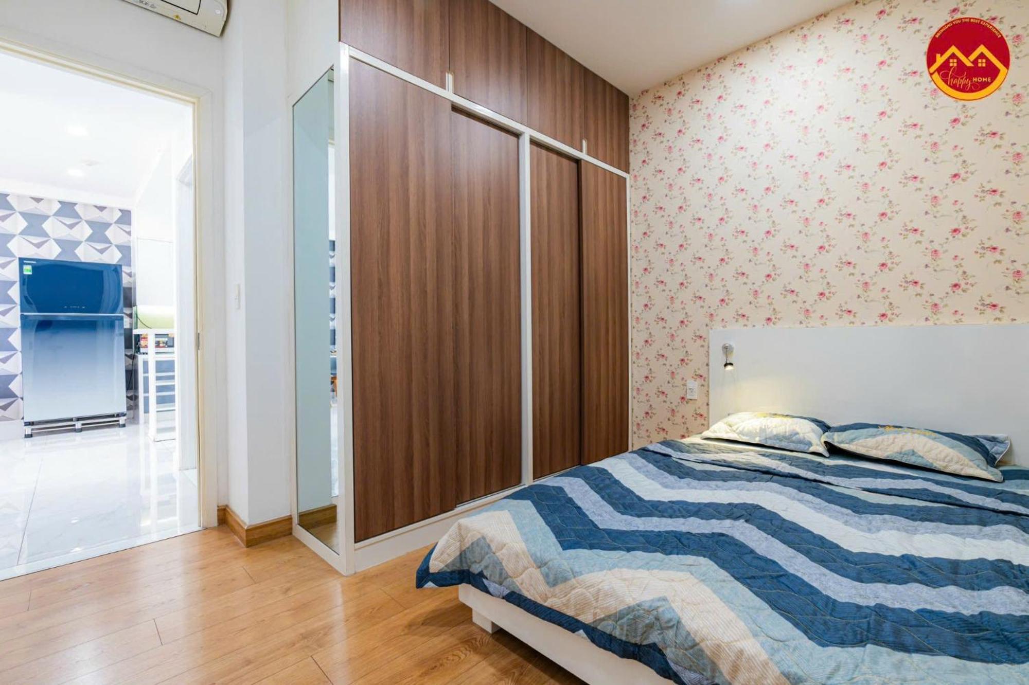 Luxury In Tan Binh District,near Airport * Ho Chi Minh City