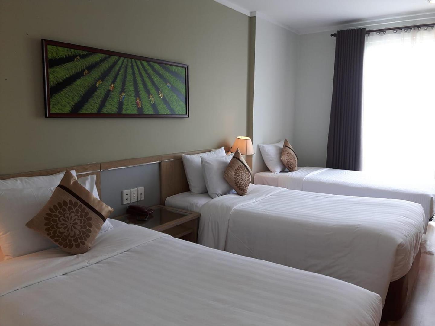 Hotel Vien Dong - Near Bui Vien Walking Street Ho Chi Minh City