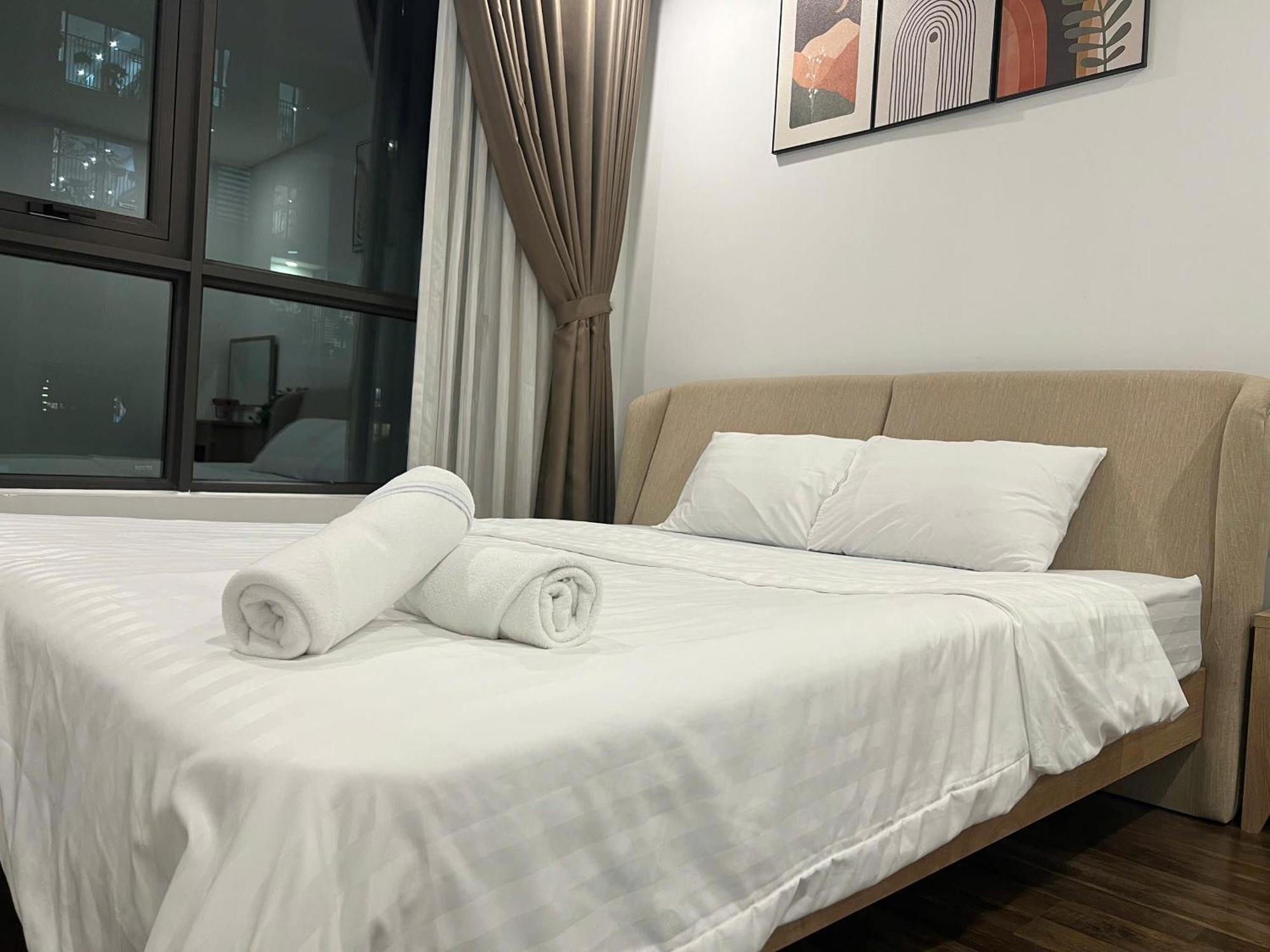 Ha Do Centrosa Building , Ba Thang Street, Distrist 10 Apartment *