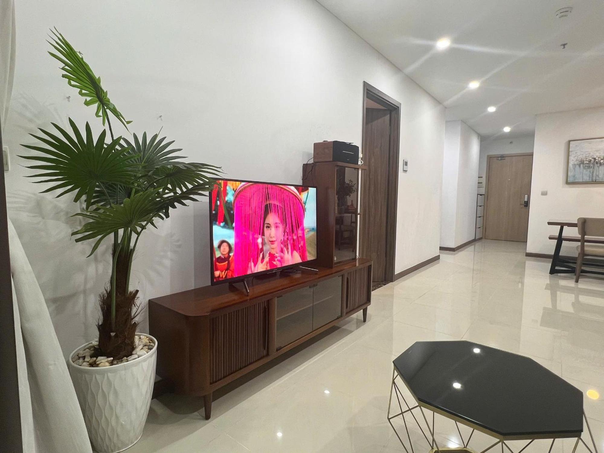 Ha Do Centrosa Building , Ba Thang Street, Distrist 10 * Ho Chi Minh City