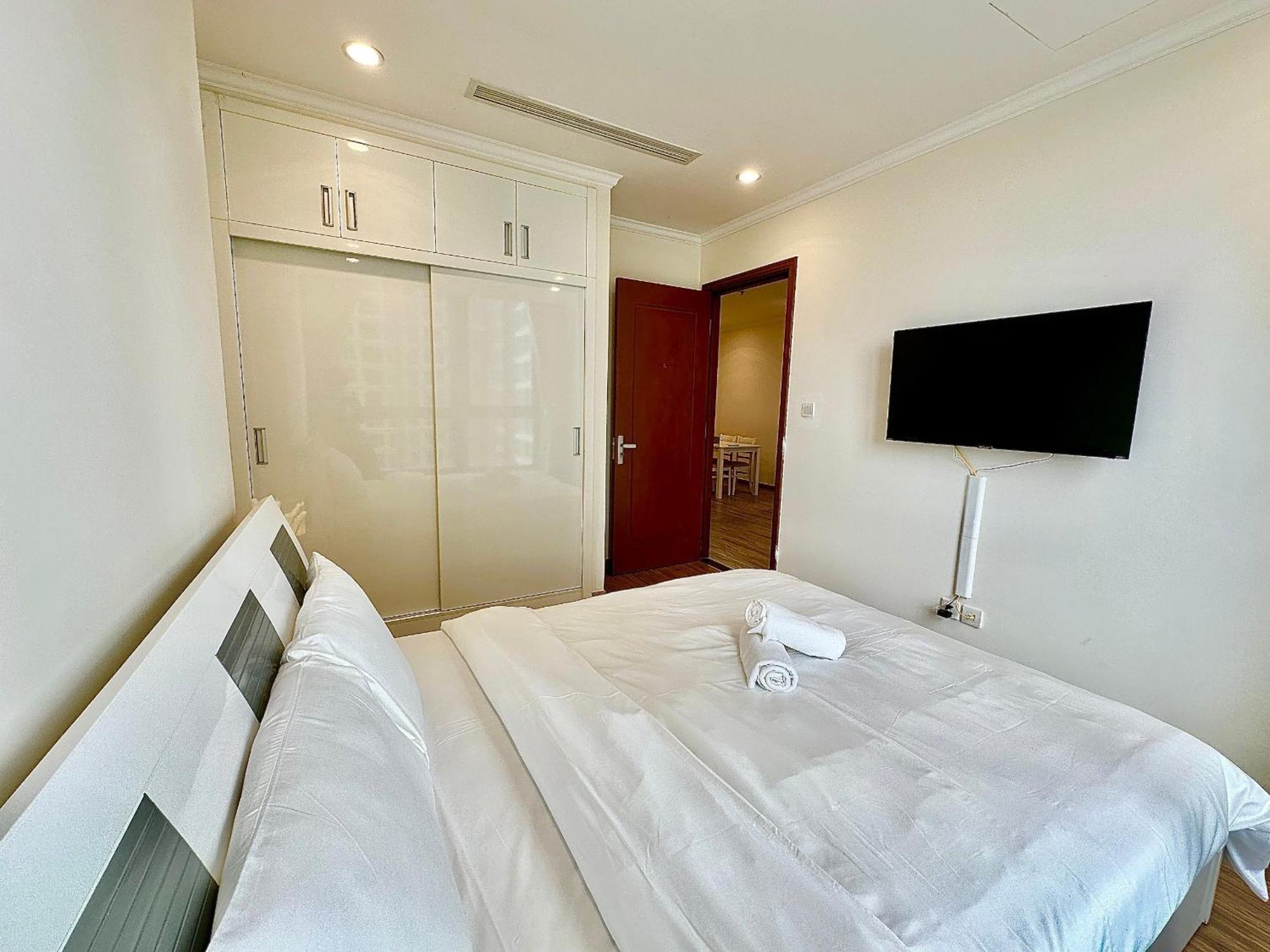 Luxury Vinhomes Landmark Apartment *