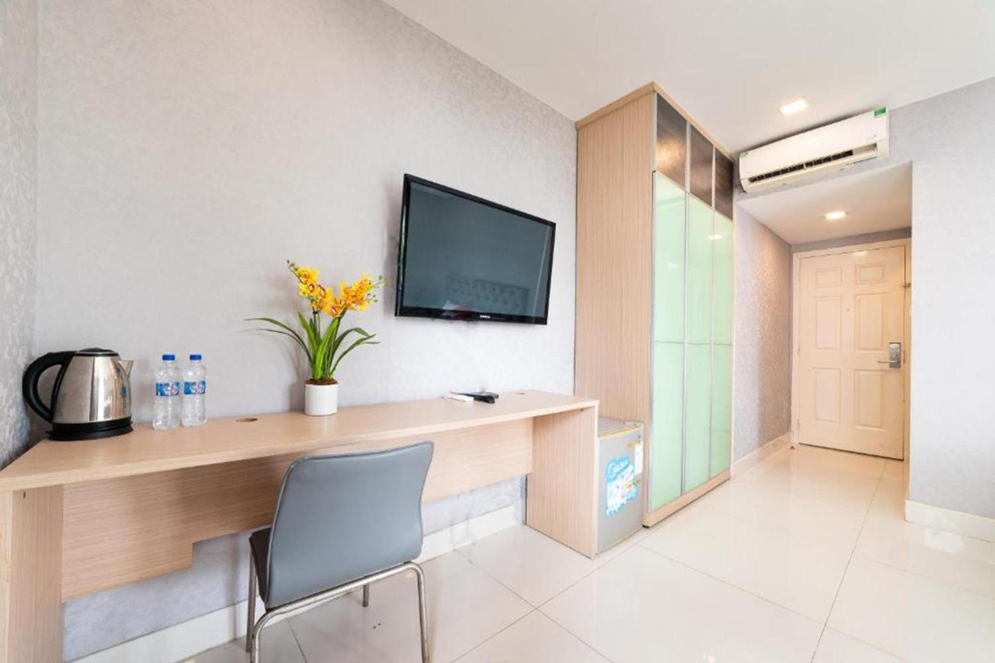 Collection O Sunshine Garden - Near Secc 3* Ho Chi Minh City