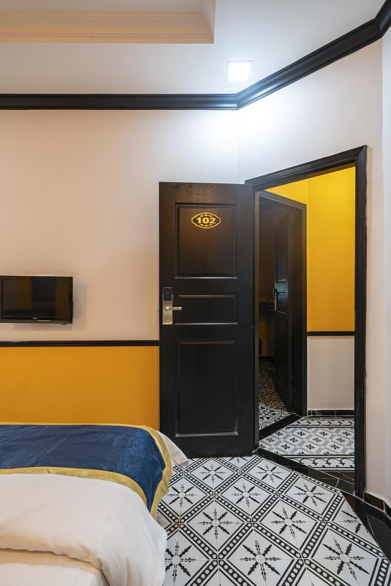 Collection O Vyvy Airport Hotel