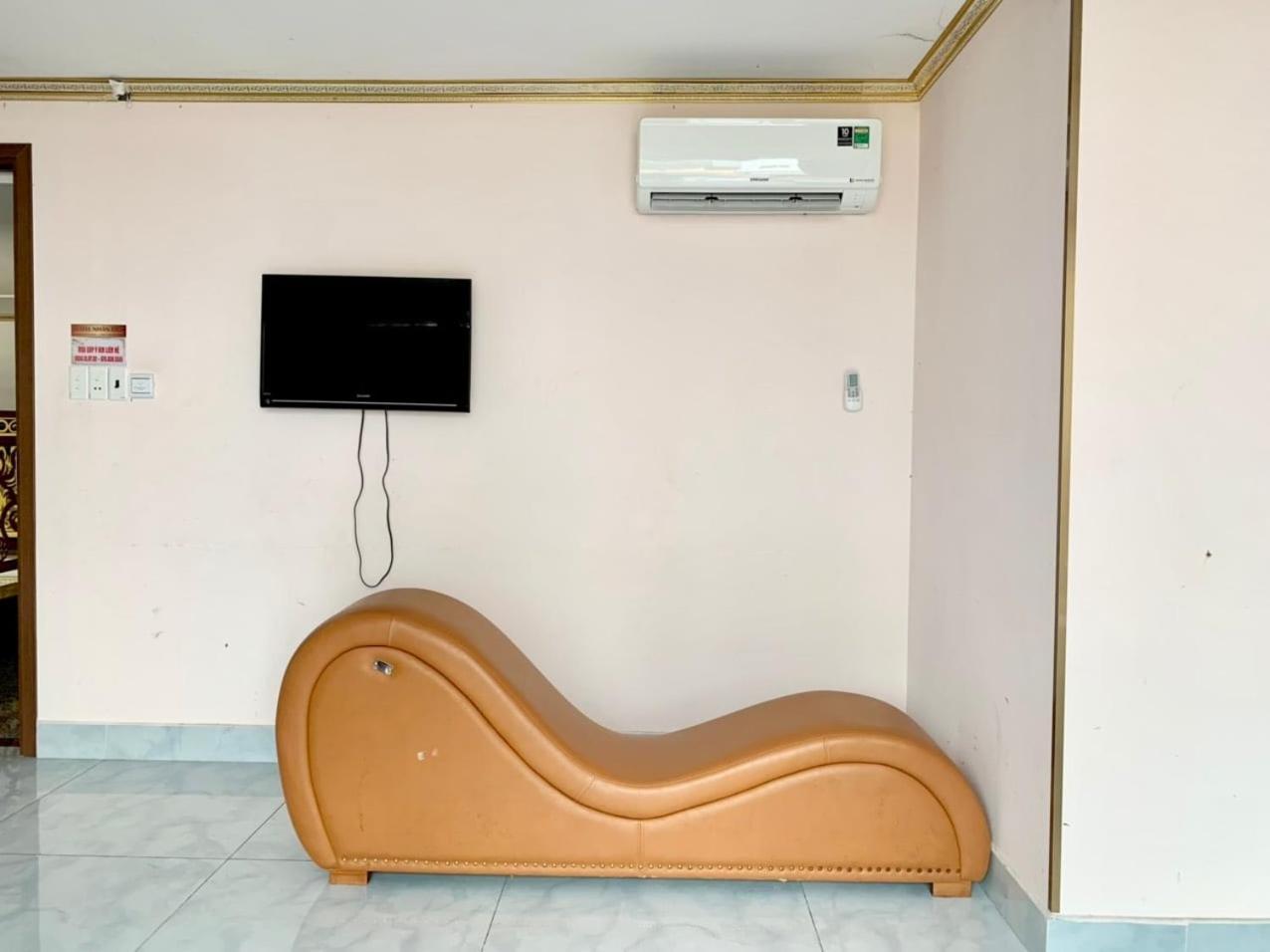 Nhan Duc 2* Ho Chi Minh City