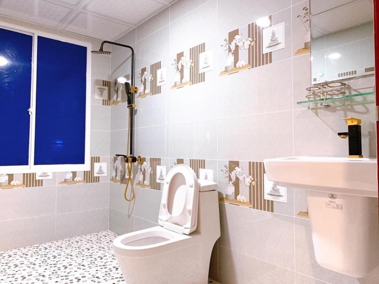 Hotel Nhan Duc