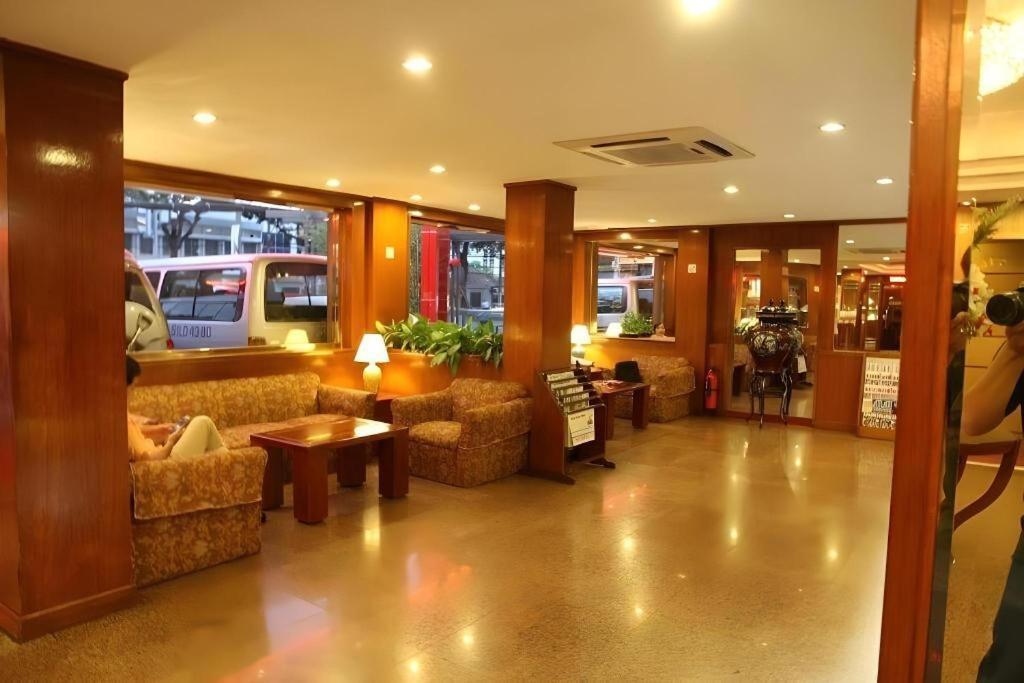 Saigon Star Hotel 4*