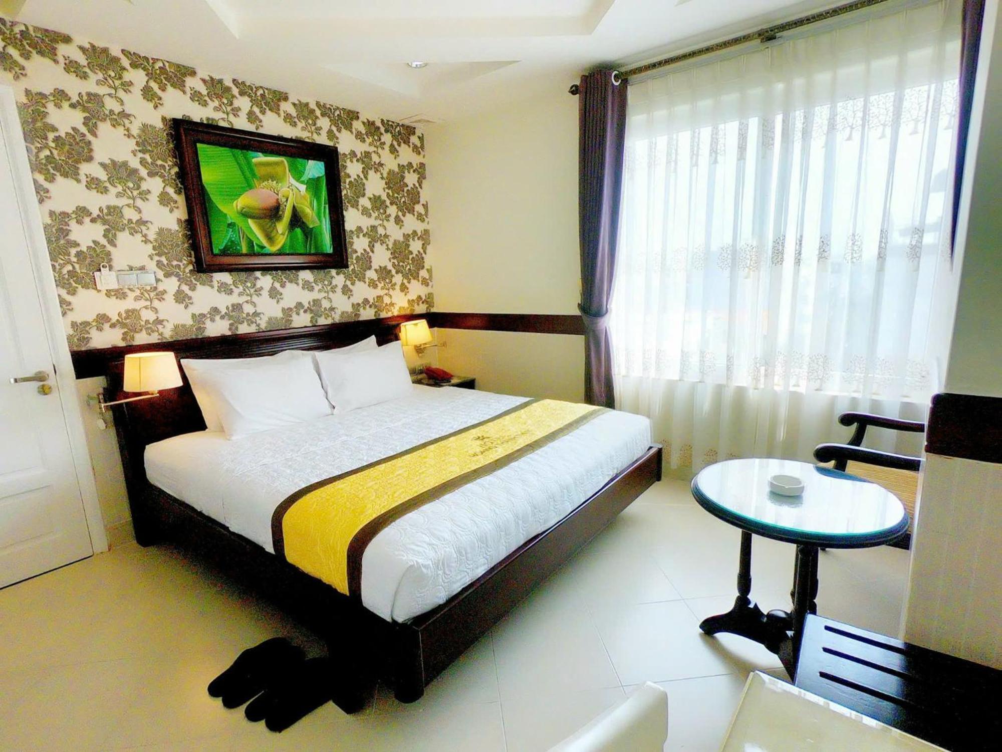 Hoang Thanh Thuy Airport 2 - Gan Am Thuc Dem Cho Hoang Hoa Tham 2* Ho Chi Minh City
