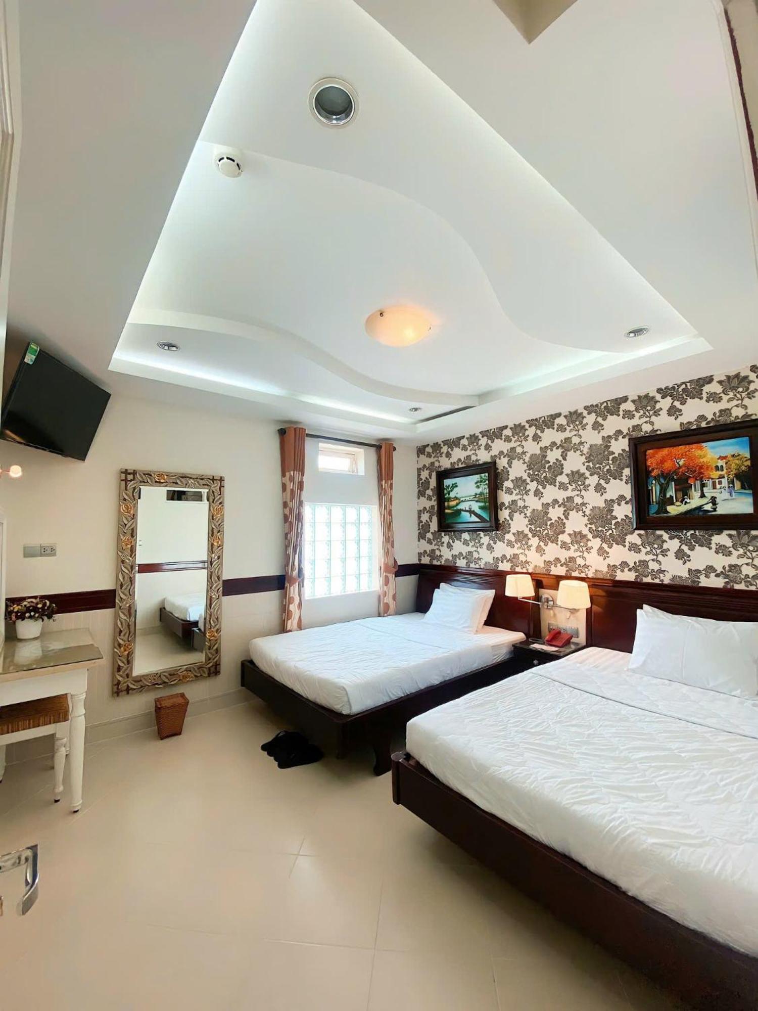 Hoang Thanh Thuy Airport 2 - Gan Am Thuc Dem Cho Hoang Hoa Tham 2* Ho Chi Minh City