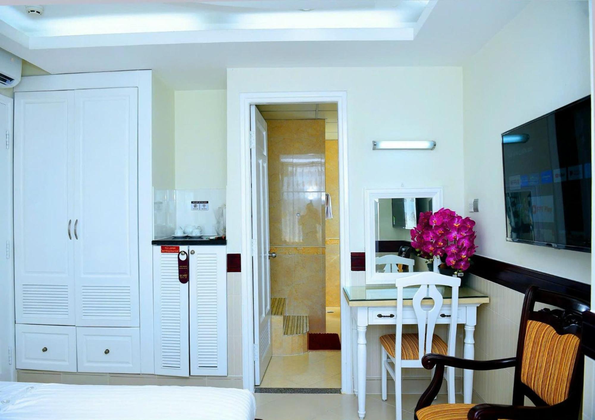 Hotel Hoang Thanh Thuy Airport 2 - Gan Am Thuc Dem Cho Hoang Hoa Tham Ho Chi Minh City