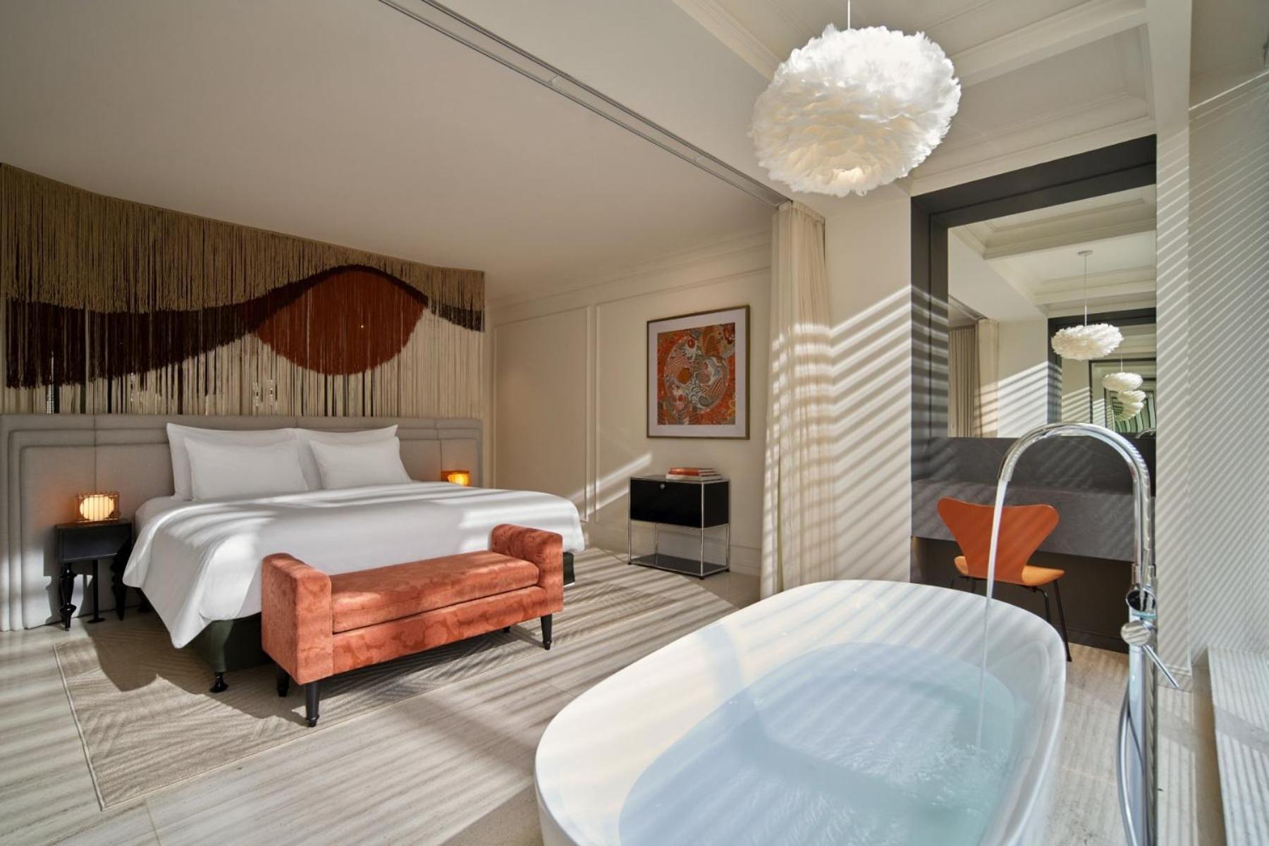 Signature By M Village Ba Trung 4* Ho Chi Minh City