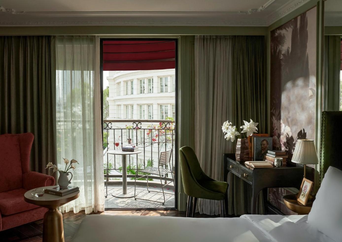 Signature By M Village Ba Trung Hotel 4*