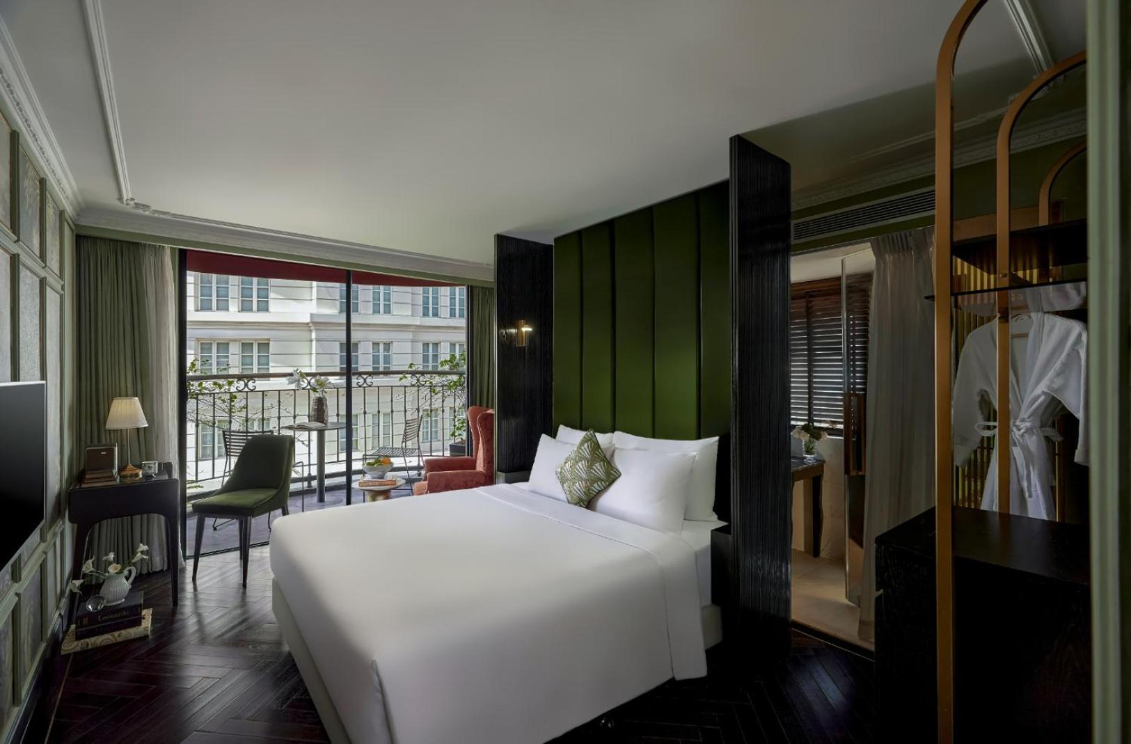 Signature By M Village Ba Trung Hotel