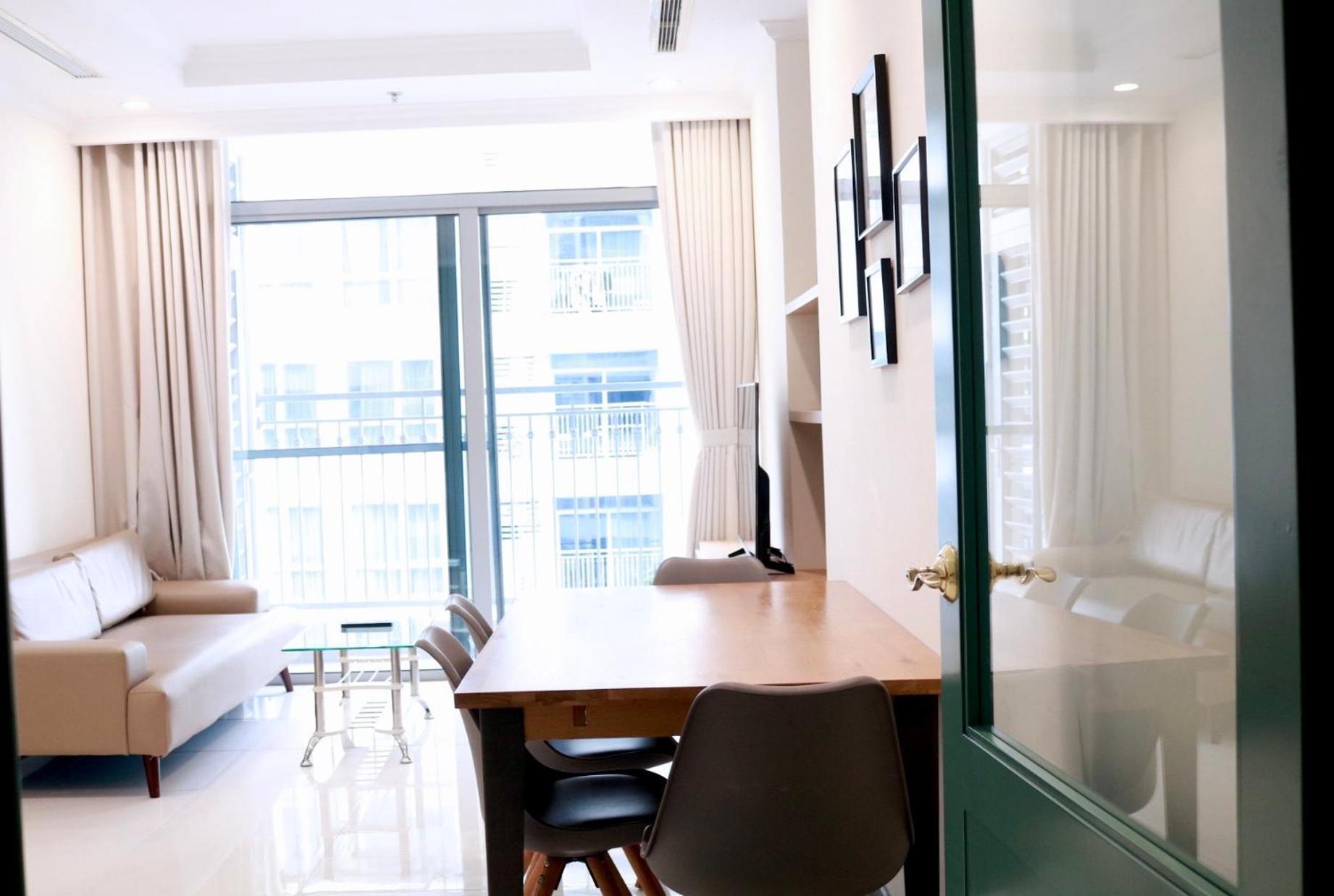 Apartment Vinhomes Park Lotus - Ho Dich Vu Cho Thue *