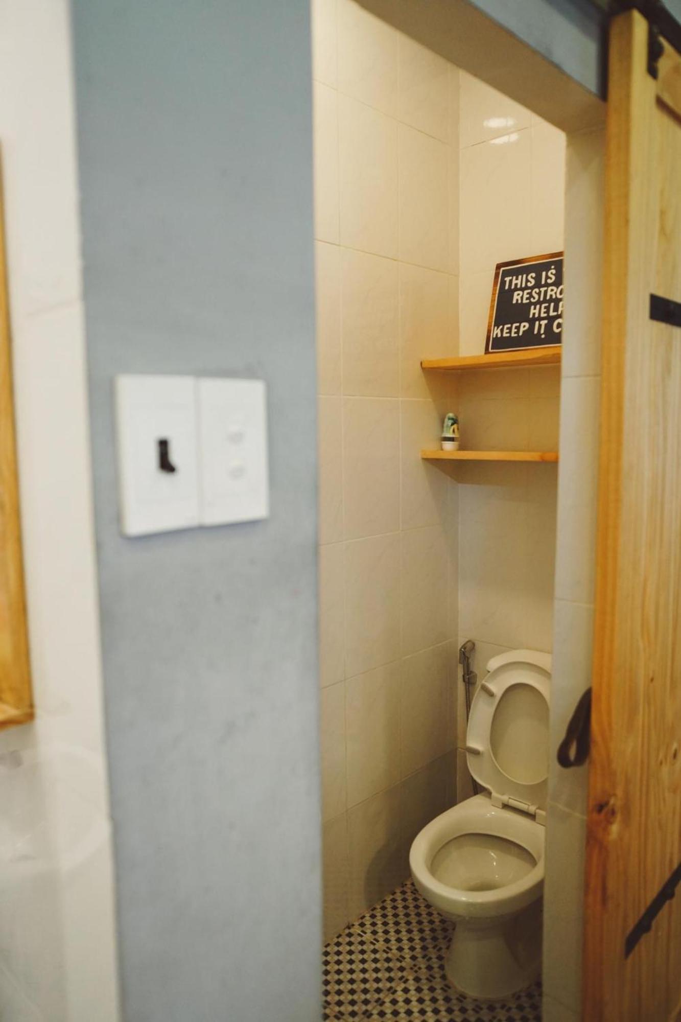 Stay&chill H.2 Steps Away From Bustling Bui Vien * Bandar Ho Chi Minh