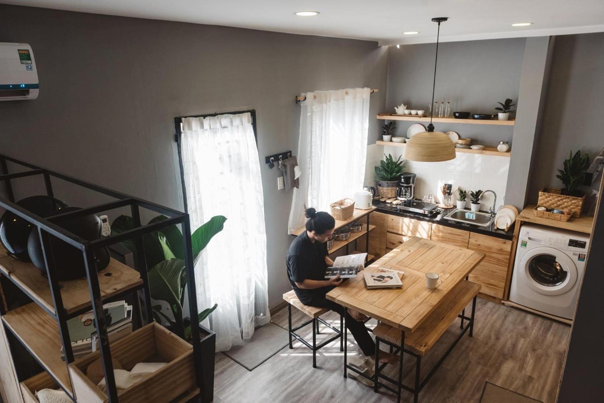Stay&chill H.2 Steps Away From Bustling Bui Vien Rumah percutian