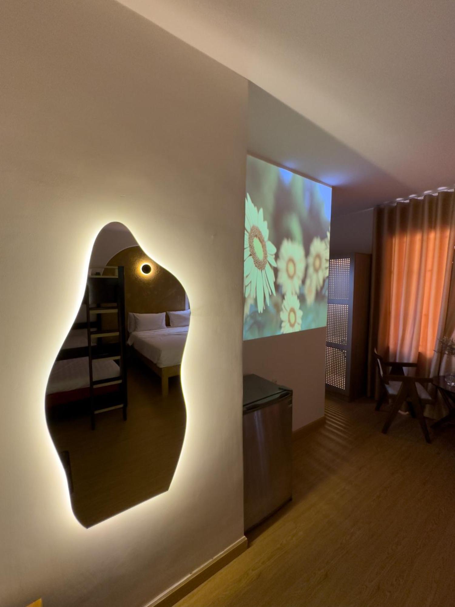 Airie Living Hotel Bandar Ho Chi Minh