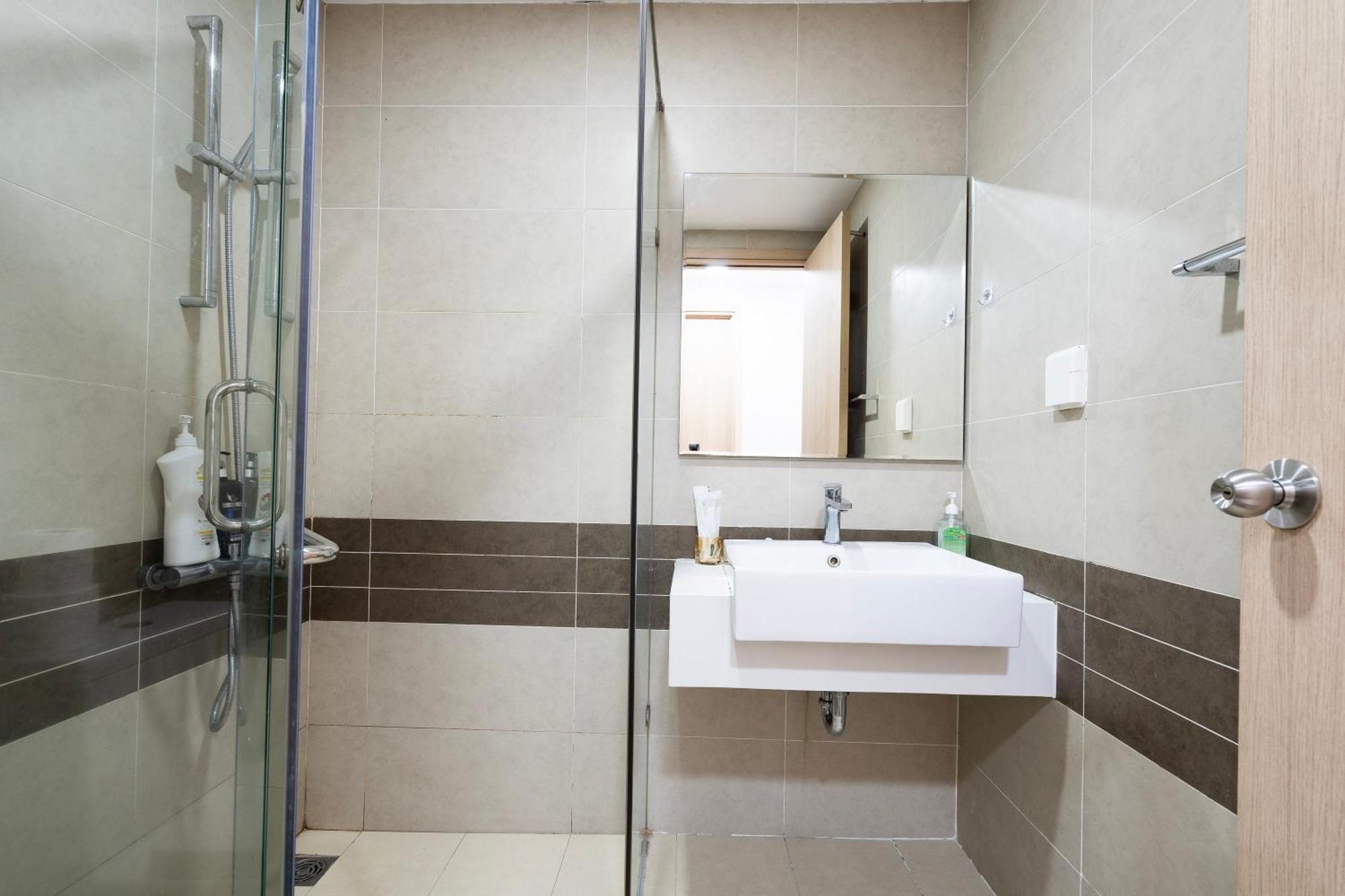 Awesome Rivergate Apartment - Cbd In Hcm City * Ho Chi Minh City