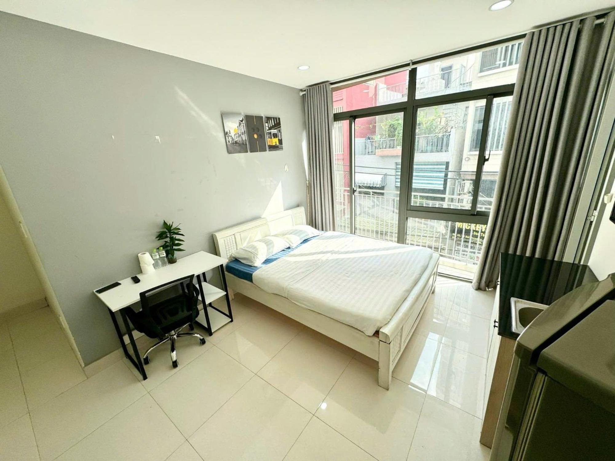 Khách sạn hẻo lánh Dlux Bui Them TP. Hồ Chí Minh