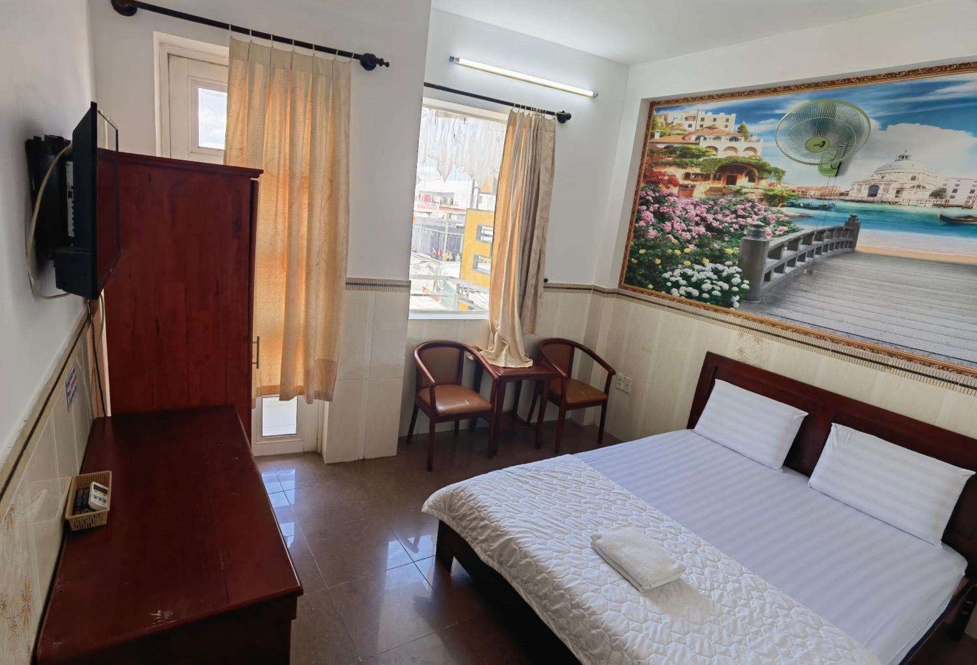 Hotel Khach San Nhu Y Bandar Ho Chi Minh