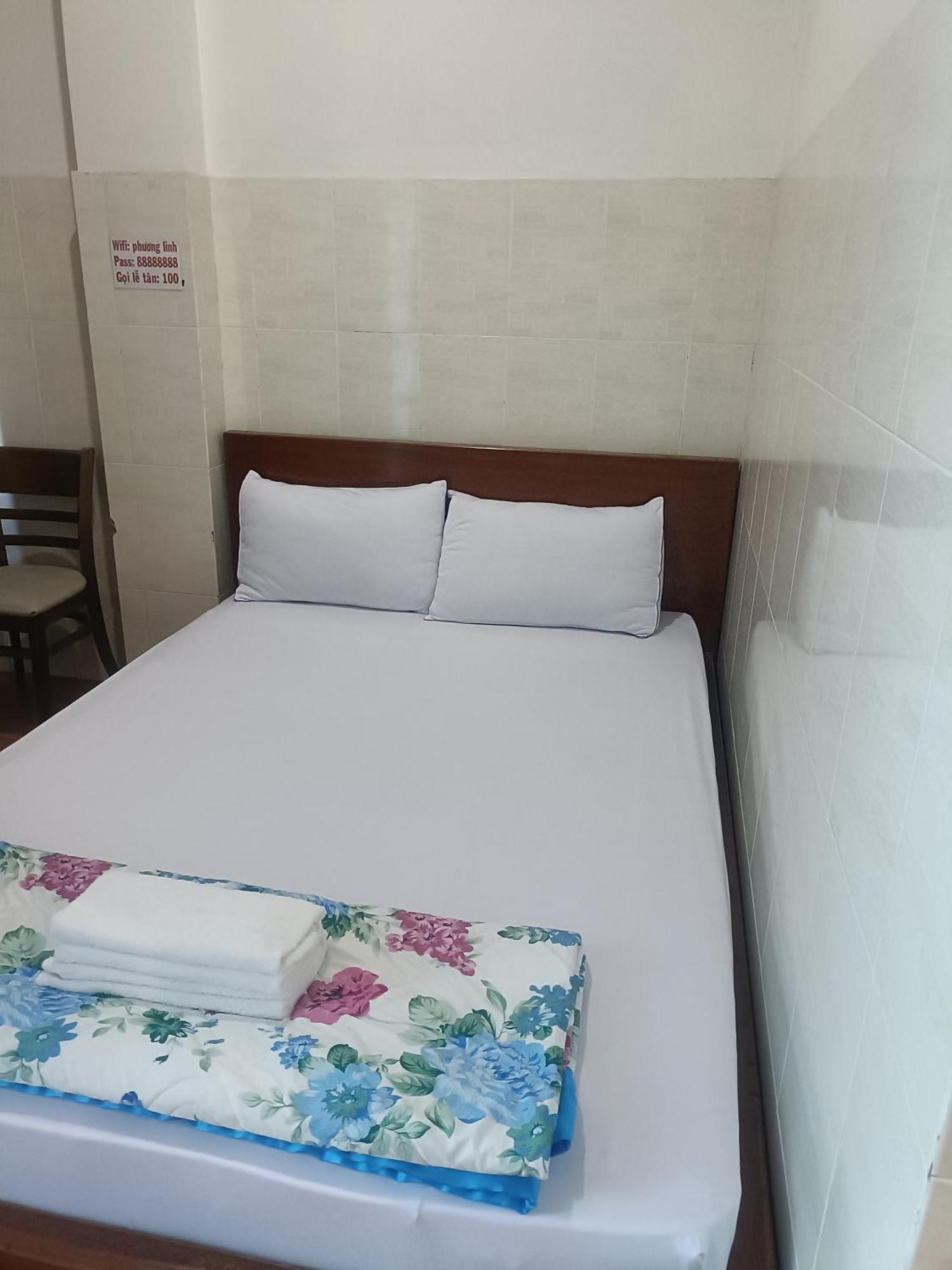 Phuong Linh Hotel *