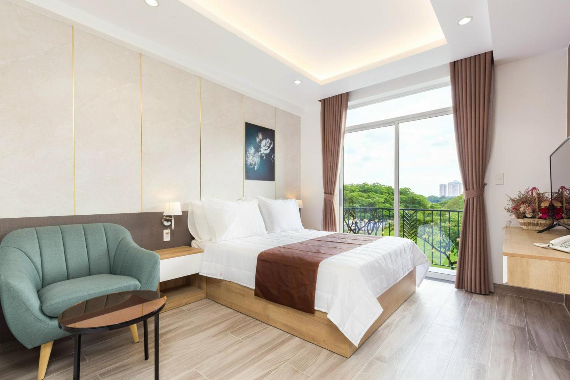 Hotel Nina