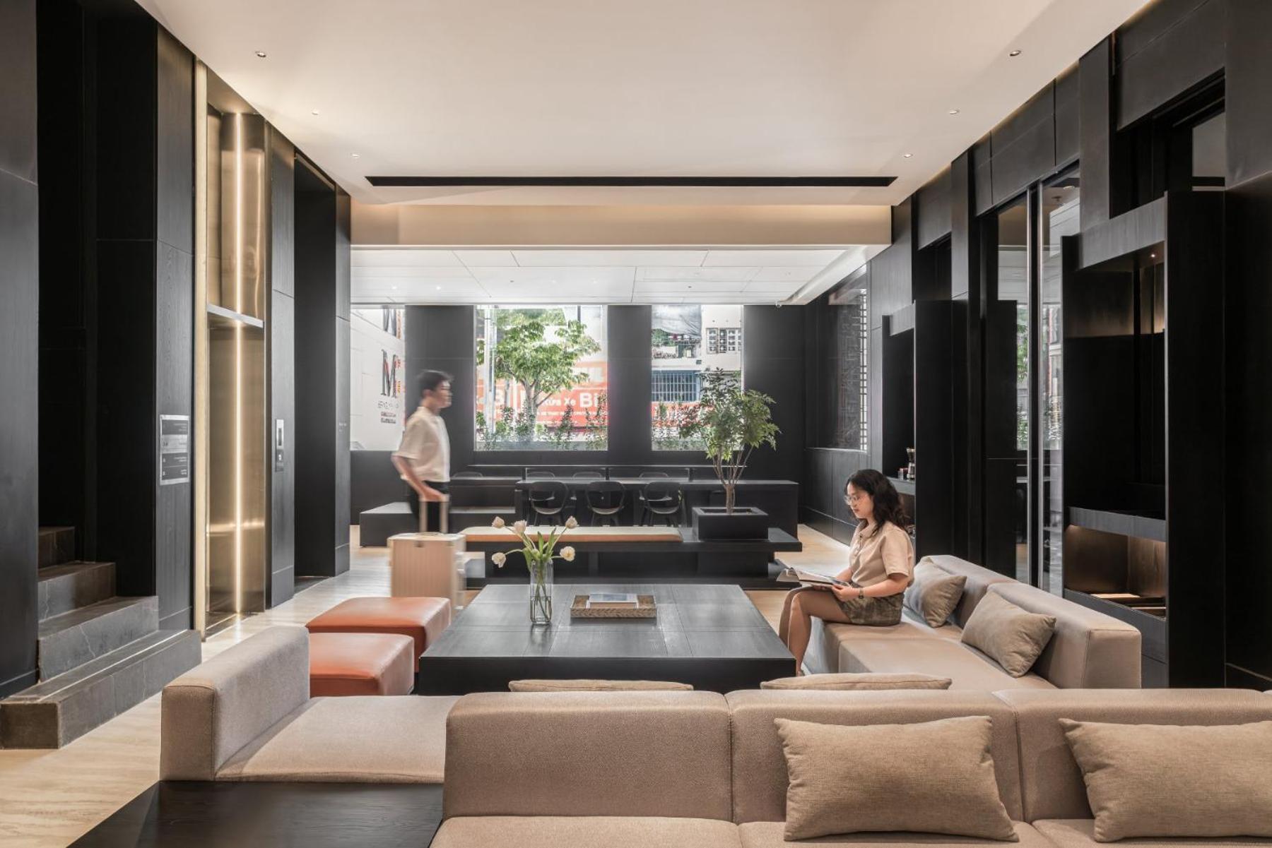 M Village Nguyen Kiem - Cosmo Airport Hotel Bandar Ho Chi Minh