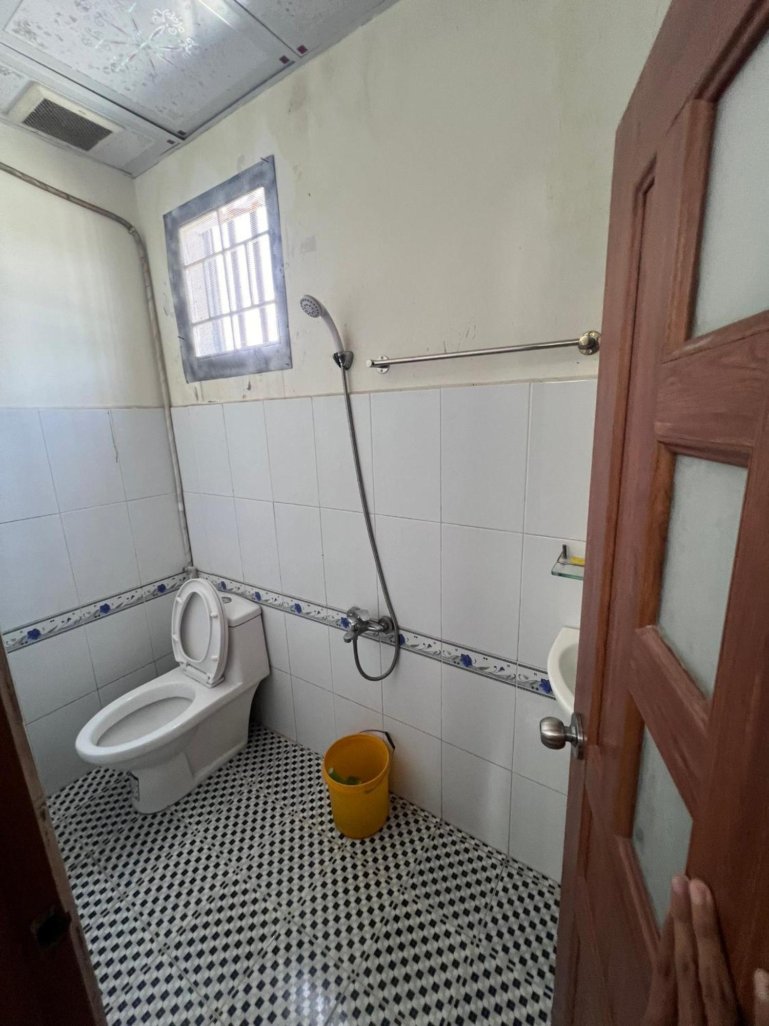 Nha Nghi Happy Hotel Ho Chi Minh City