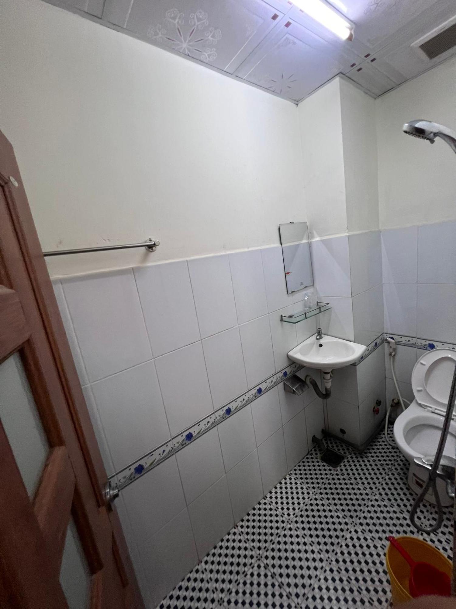 Nha Nghi Happy Hotel Ho Chi Minh City