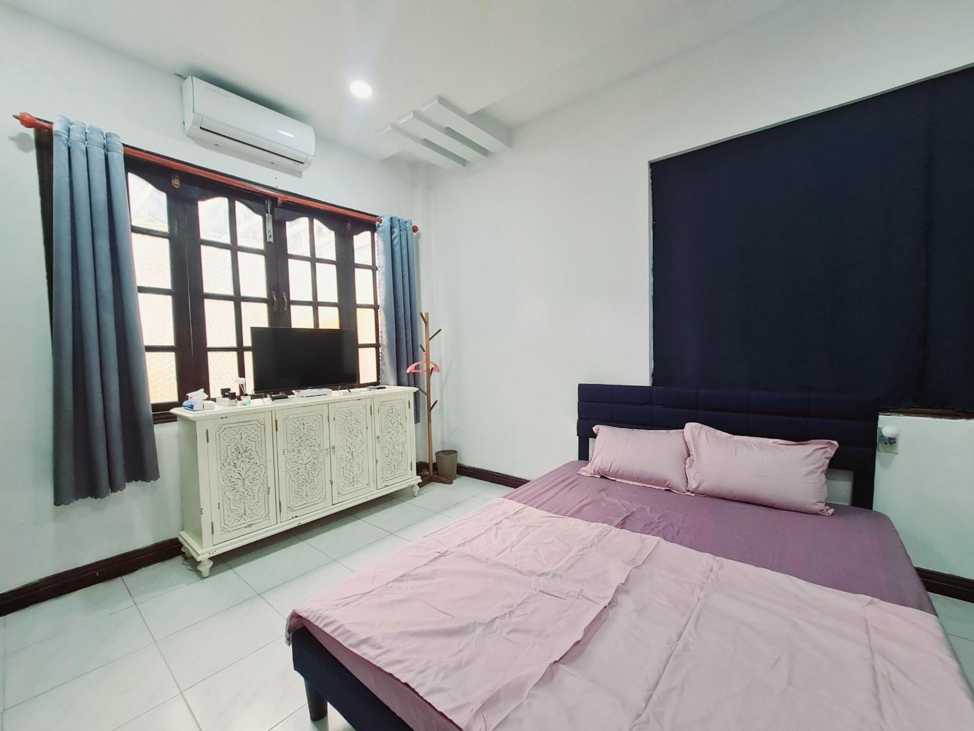 Myths Saigon 3*