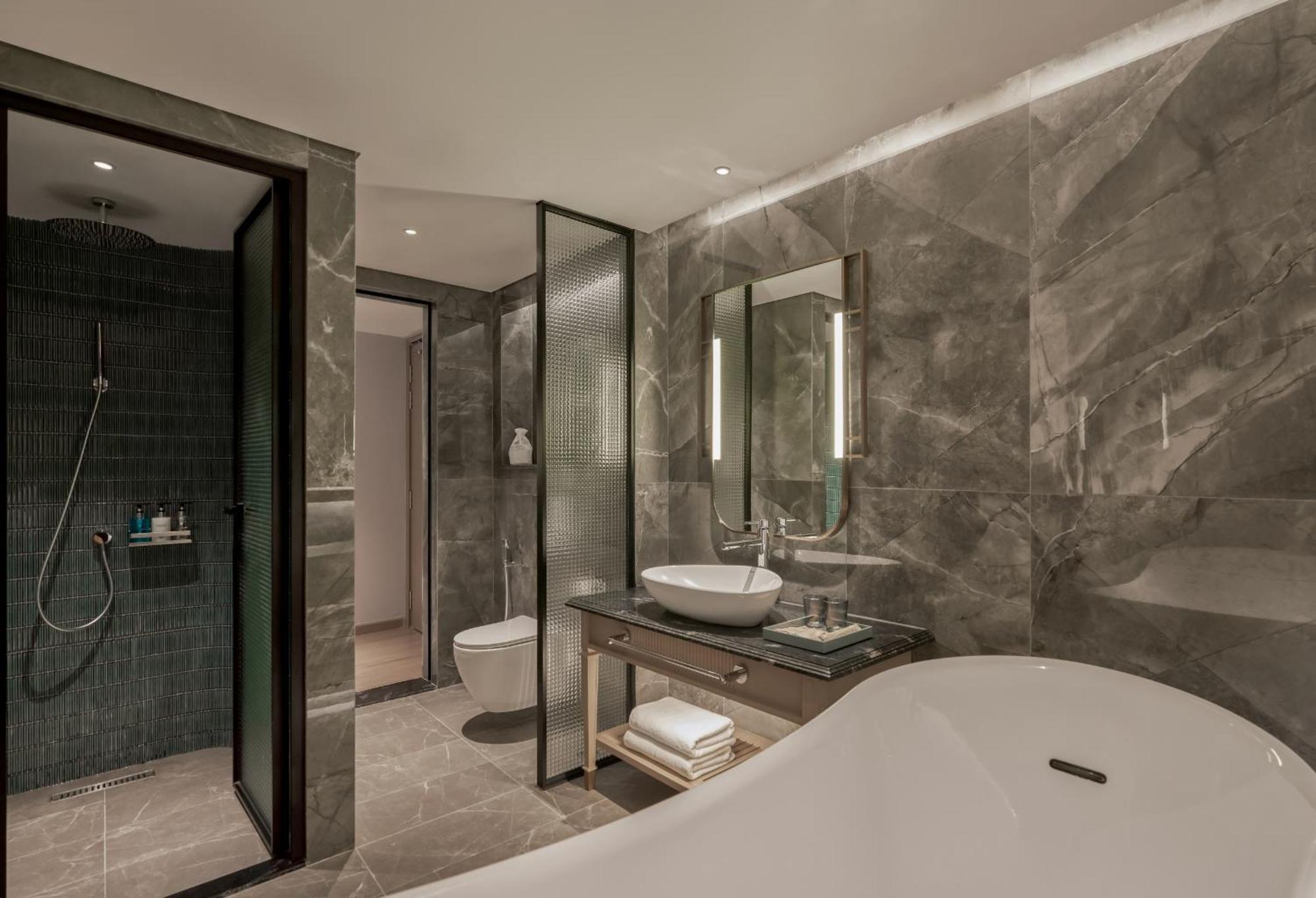 Khách sạn La Siesta Premium Saigon 5*