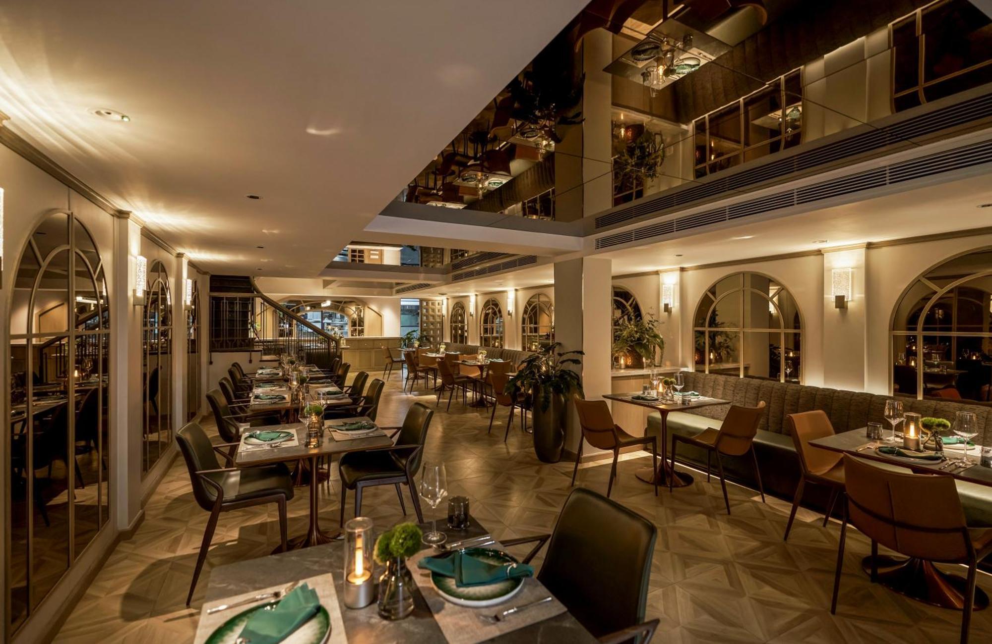 Khách sạn La Siesta Premium Saigon 5*