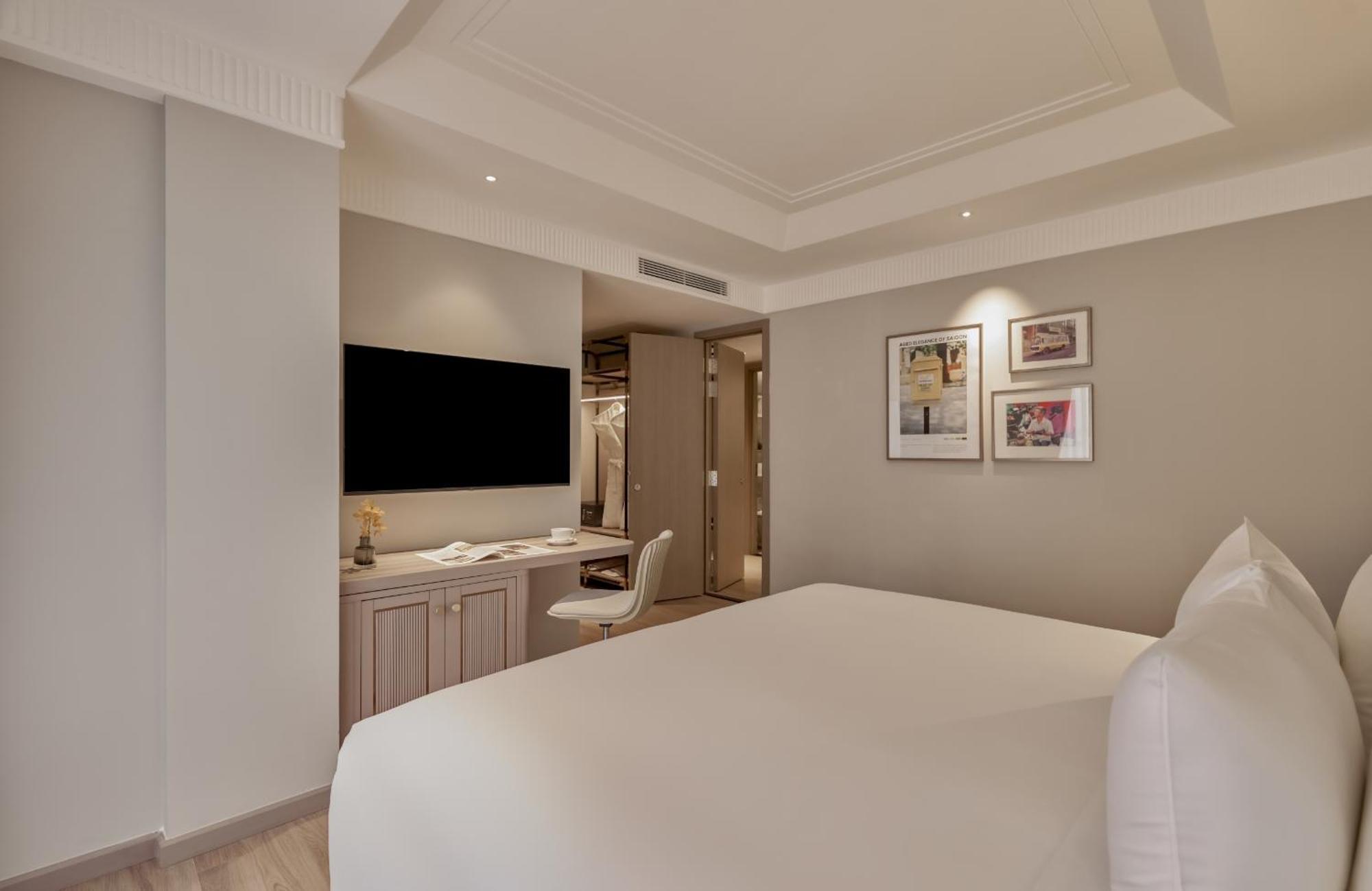 La Siesta Premium Saigon Khách sạn