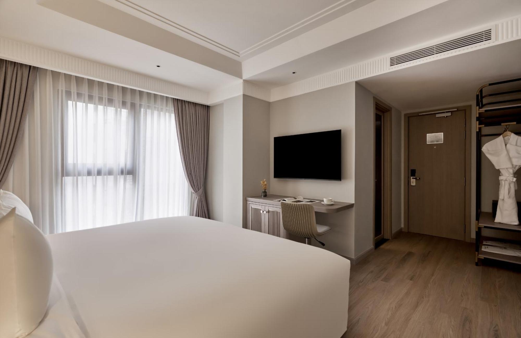 Khách sạn La Siesta Premium Saigon TP. Hồ Chí Minh