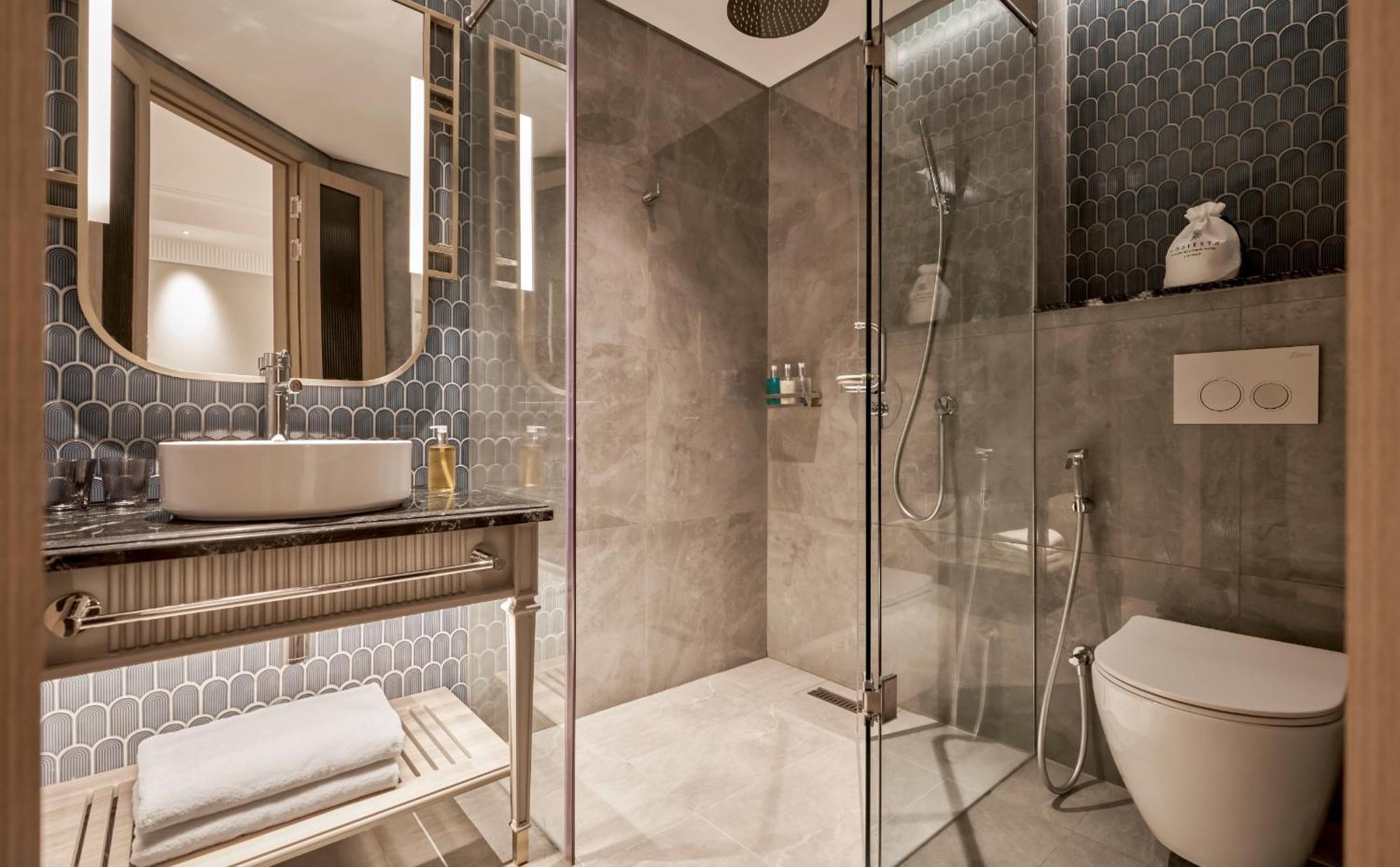 La Siesta Premium Saigon Khách sạn 5*