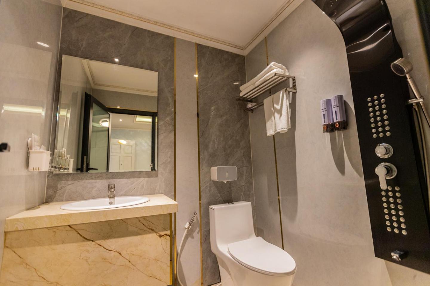 Khách sạn Khach San Bien Sao 2 - 139 Nguyen Luong P10 Go Vap TP. Hồ Chí Minh