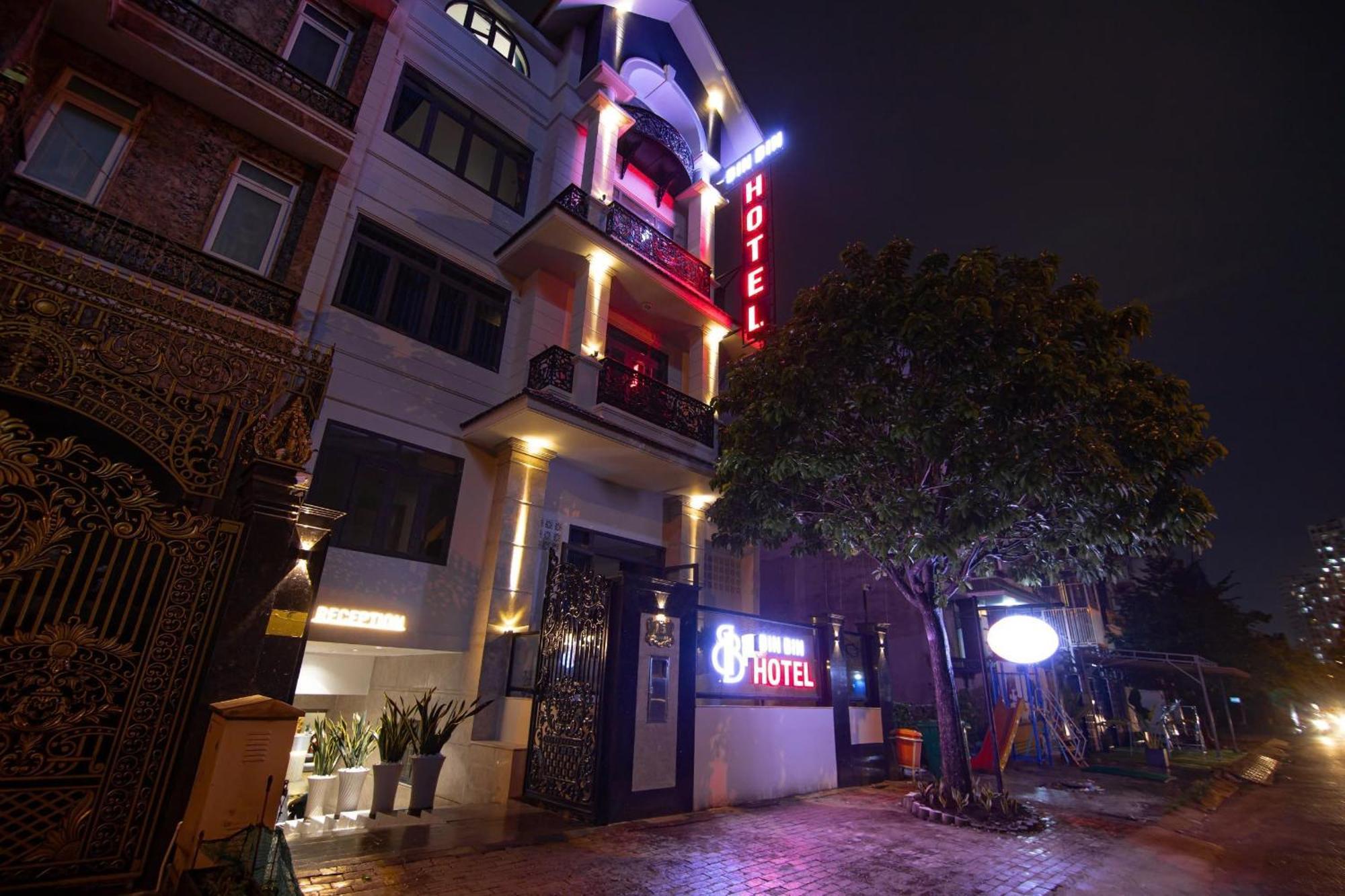 Bin Bin 14 Near Vstar School D7 Hotel *