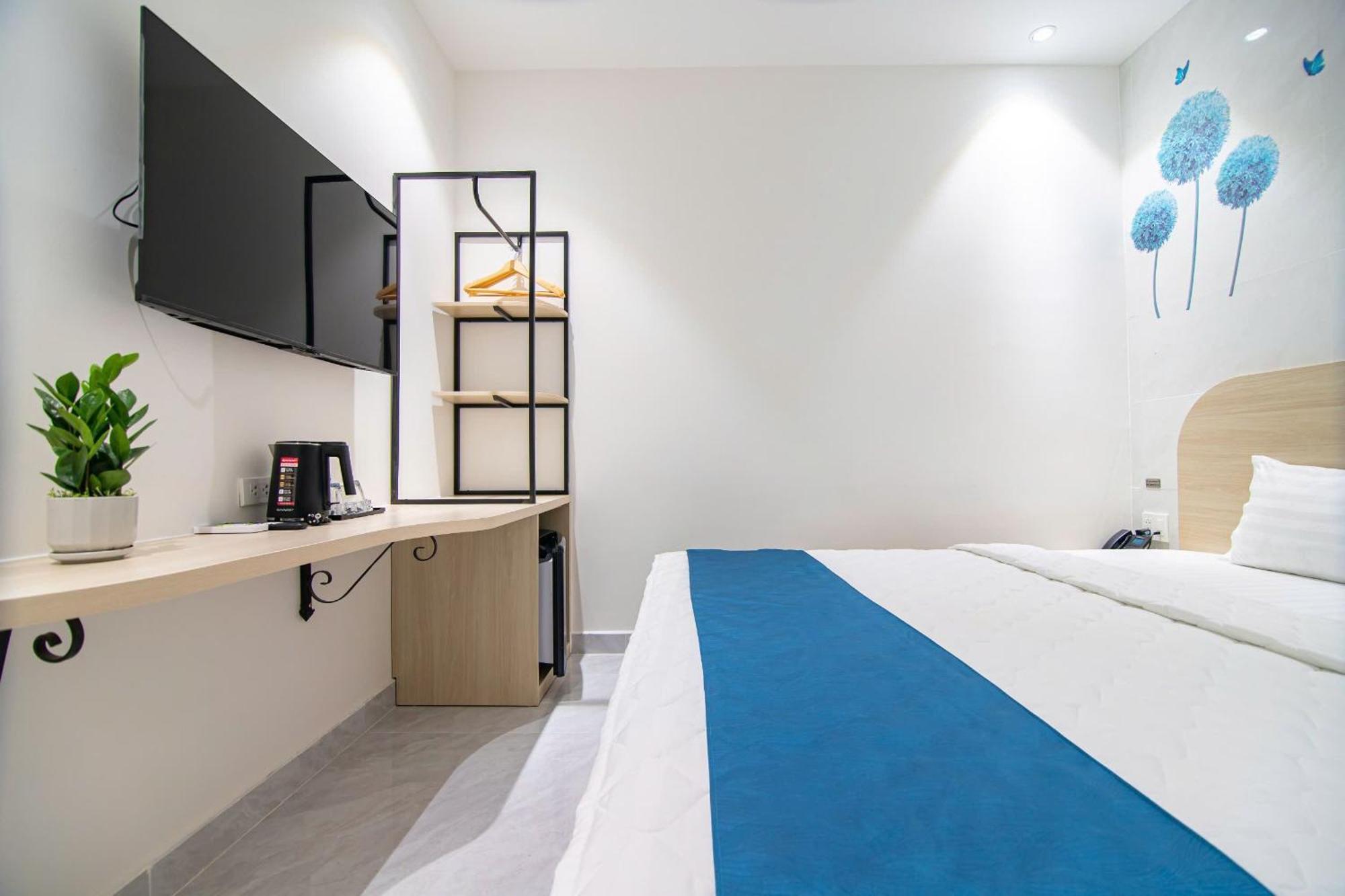 Bin Bin 14 Near Vstar School D7 Hotel Ho Chi Minh City